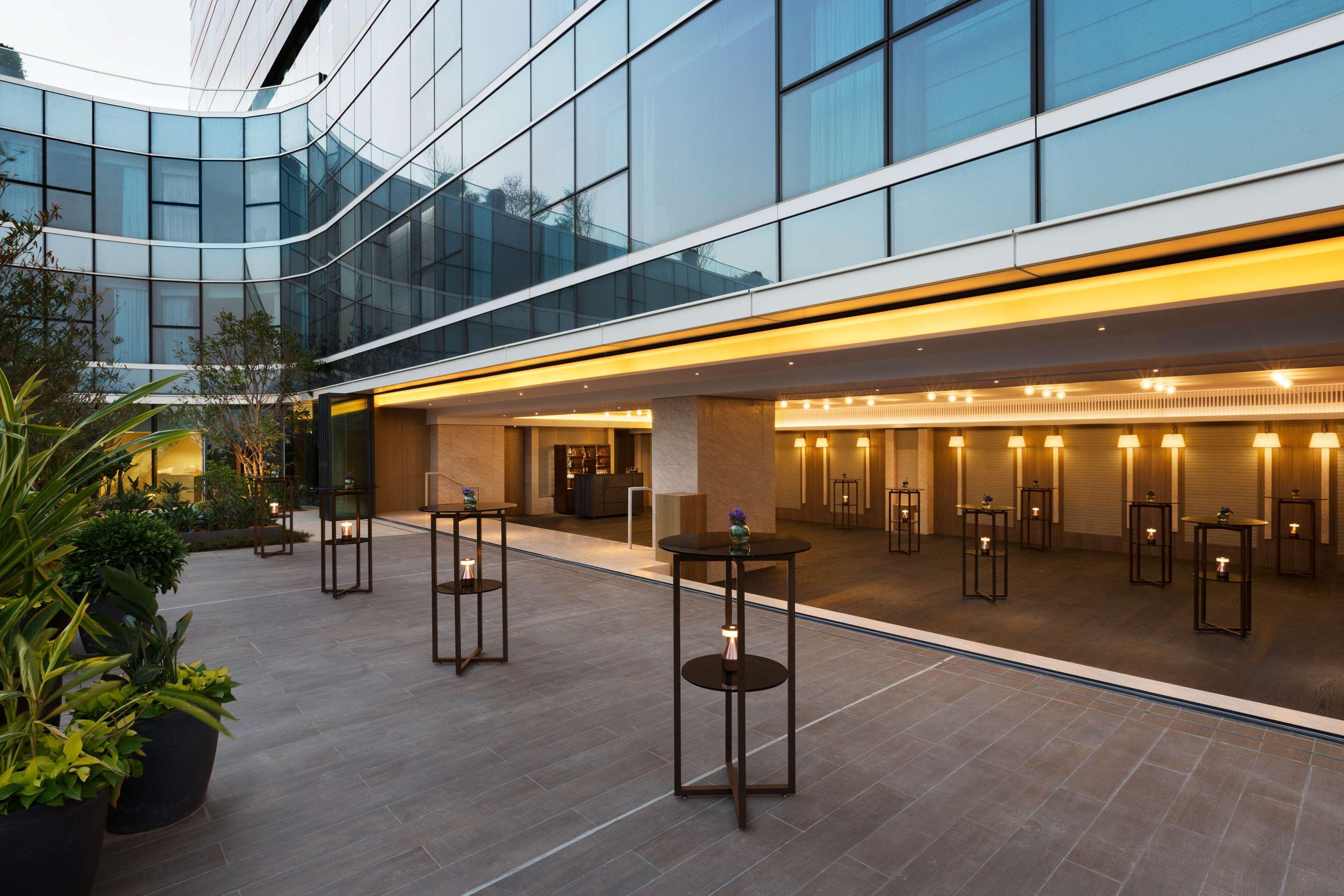 Kerry Hotel Hong Kong By Shangri-La Exterior foto The Concourse